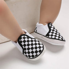 Load image into Gallery viewer, Baby Canvas Shoes Soft Sole Skate Shoe