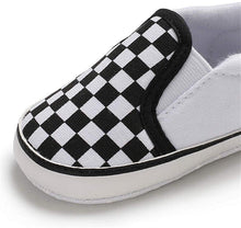 Load image into Gallery viewer, Baby Canvas Shoes Soft Sole Skate Shoe