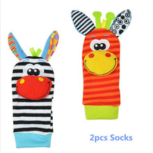 Load image into Gallery viewer, Baby Animals Foot Socks and Wrist Rattle Set
